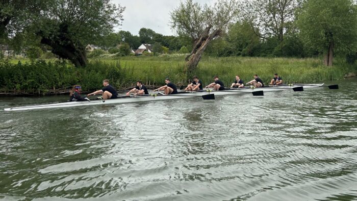 Image of rowers (Trinity Hall M1) on the River Cam